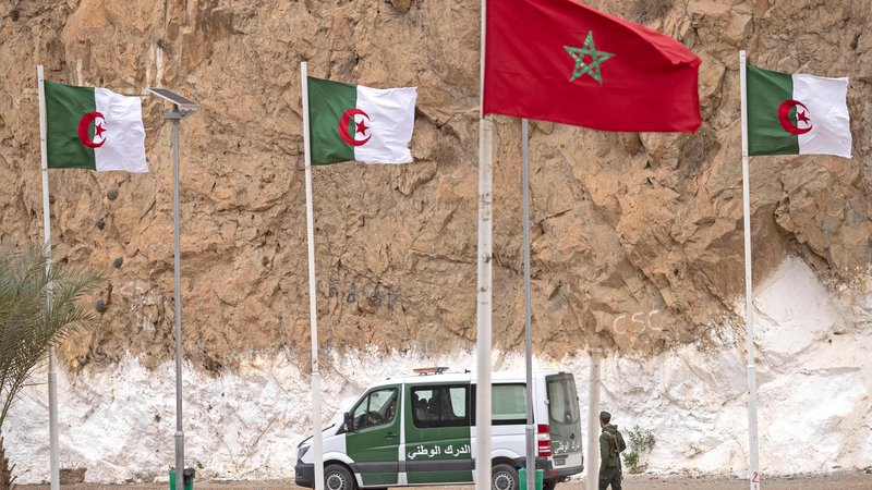 Fotografija: Zaradi smrti alžirskih tovornjakarjev je napetosti še več. Foto Fadel Senna/AFP
