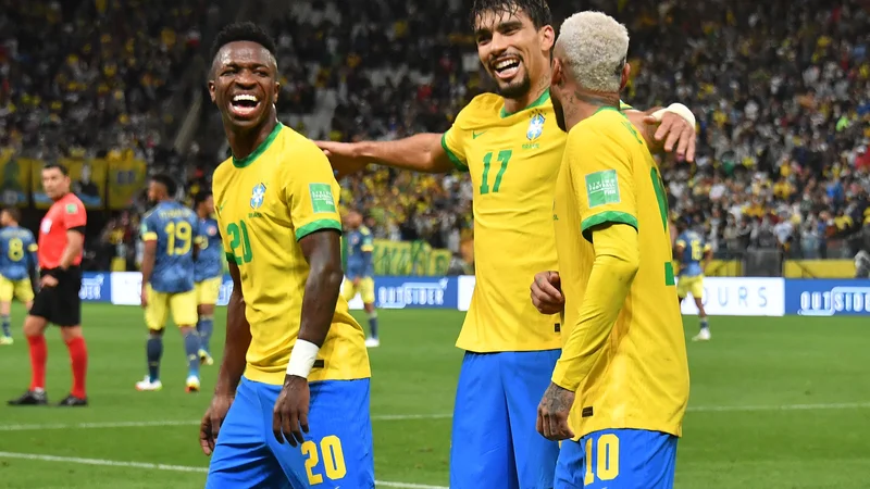 Fotografija: Lucas Paqueta se je veselil odločilnega gola, ki je Brazilce popeljal na SP. FOTO: Nelson Almeida/AFP