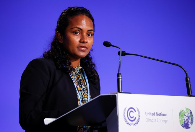 Ministrica za okolje Maldivov Aminath Shauna je poudarila, da je za uresničitev cilja iz Pariza potrebno v naslednjih 98 mesecih prepoloviti sedanjo raven izpustov toplogrednih plinov. FOTO: Phil Noble/Reuters
