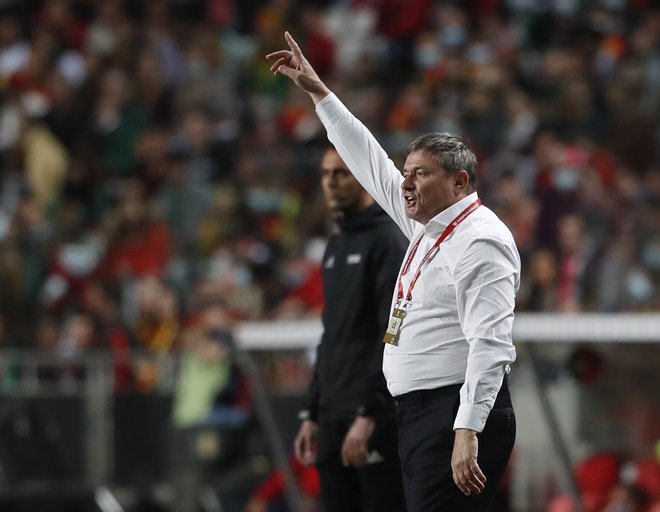 Dragan Stojković registou a maior vitória como treinador da sua carreira.  FOTO: Pedro Nunes/Reuters