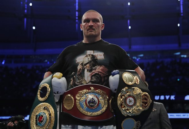 Kdo je najboljši, Ukrajinec Oleksandr Usik ali Tyson Fury, to je zdaj največja boksarska uganka. FOTO: Andrew Couldridge/Reuters
