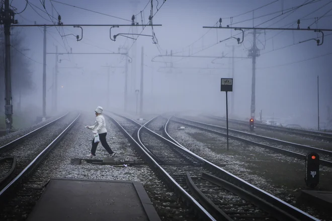 Hrvaška vlaga v gradnjo svojih železnic, to pa pomeni konkurenco za slovensko infrastrukturo. FOTO: Jože Suhadolnik

