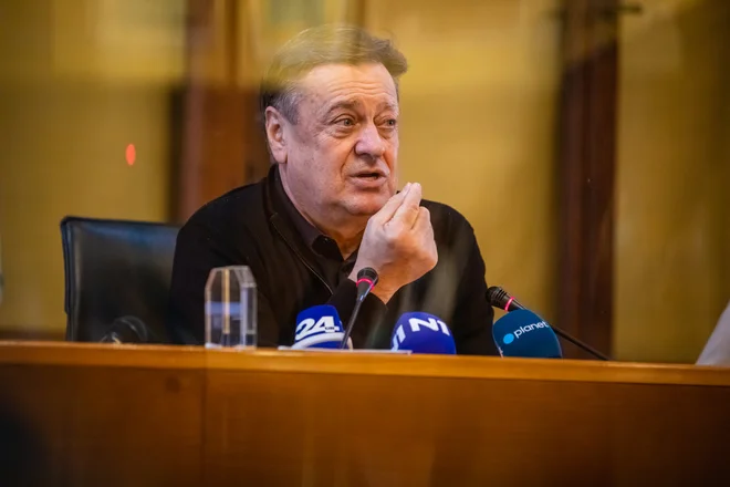 Župan Zoran Janković o tem in onem. FOTO: Črt Piksi
