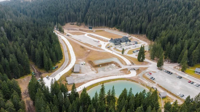 Na Pokljuki so tekači na smučeh to sezono začeli že 6. novembra. FOTO: ŠD Pokljuka/Žiga Kalan
