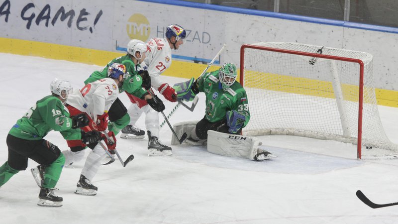Fotografija: Olimpijini hokejisti so bili danes nemočni v domači dvorani. FOTO: Voranc Vogel/Delo

