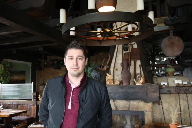 Dino Kruhoberec vodi gostišče Taverna na Svetinjah, od nedavnega pa tudi hotelček Dvorec Jeruzalem na Jeruzalemu. FOTO: Jože Pojbič
