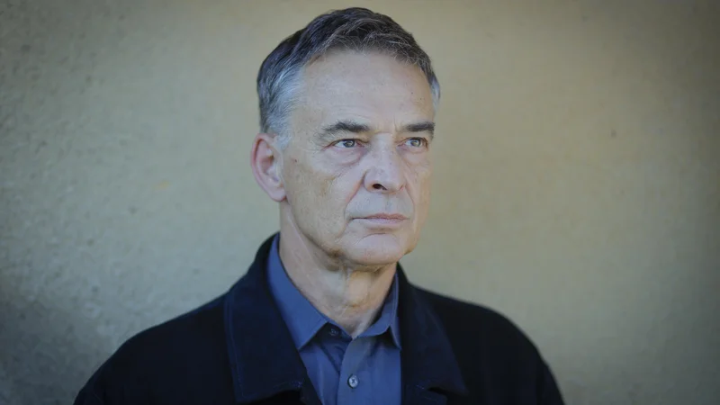 »Gostovanja v tujini so nam pokazala, da nikjer na svetu ni osrednjega nacionalnega gledališča, ki bi bilo tako zanemarjeno,« je povedal Igor Samobor.
FOTO: Jože Suhadolnik
