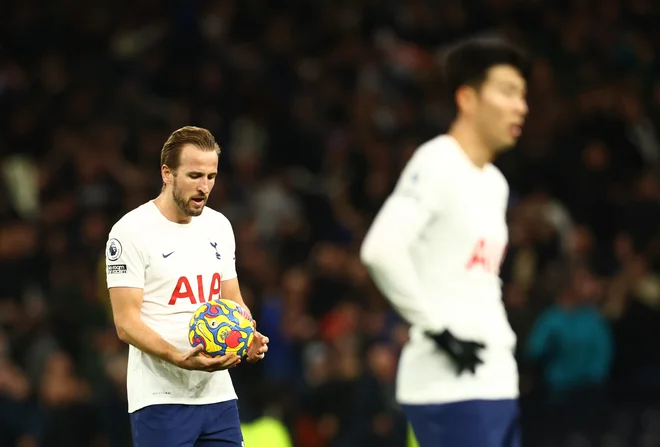 Harry Kane in Heung-min Son v angleškem prvenstvu še nista ujela strelske forme. FOTO: David Klein/Reuters
