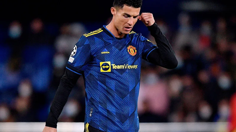 Fotografija: Zlepa ne odneha, Cristiano Ronaldo je tudi v tej sezoni lige prvakov v odlični strelski formi. Dosegel je že šest golov. FOTO: Pablo Morano/Reuters