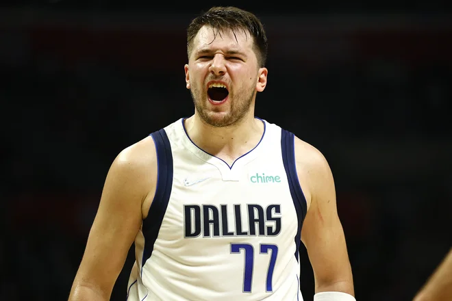 Luka Dončić je z 29,4 milijona evrov ujel najbogatejšo stoterico. FOTO: Sean M. Haffey/AFP
