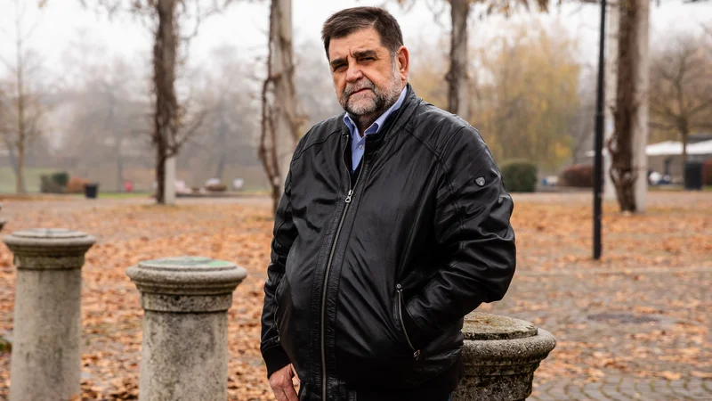 Fotografija: Dr. Jurij Perovšek: »Kot vidim našo današnjo družbo, je zdrsela v bivanje družbene nesolidarnosti, v džungelski družbeni slog.« FOTO: Črt Piksi/Delo