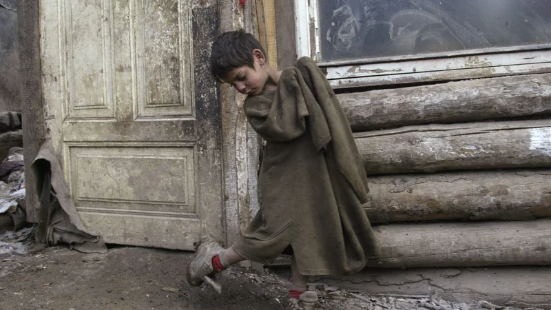 Fotografija: Neuradno je na Slovaškem skoraj devet odstotkov prebivalstva Romov. FOTO: Reuters/Petr Josek