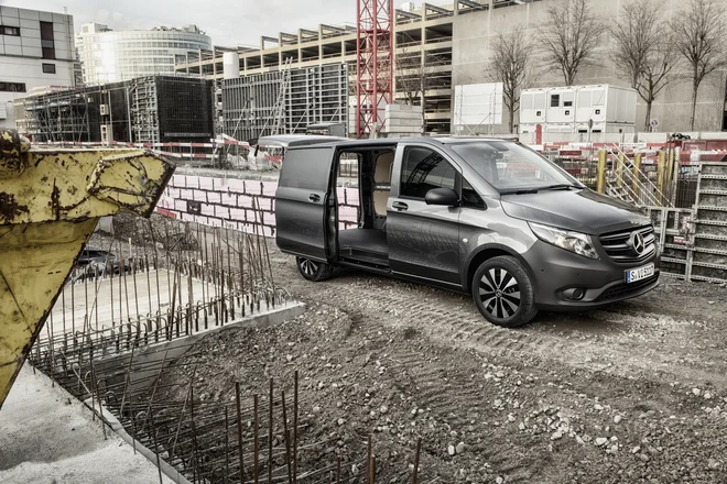 Mercedes-Benz pri vozilih iz programa lahkih gospodarskih vozil veliko pozornosti namenja ugodnim stroškom lastništva. Tudi Vita odlikujejo varčni in čisti pogonski motorji. FOTO: Mercedes-Benz AG
