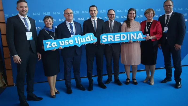 Fotografija: Nova Slovenija danes sprejema predvolilni program na digitalnem kongresu. FOTO: Tadej Regent/Delo