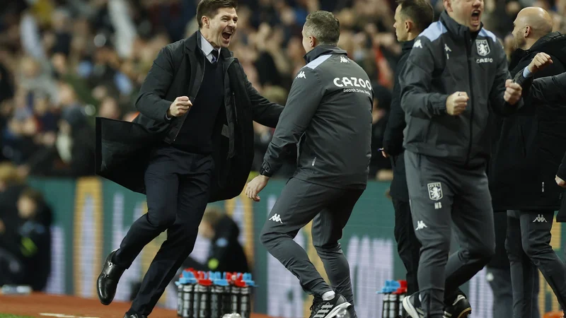 Fotografija: Steven Gerrard zna vnesti v moštvo ustrezno energijo in samozavest. FOTO: John Sibley/Reuters
