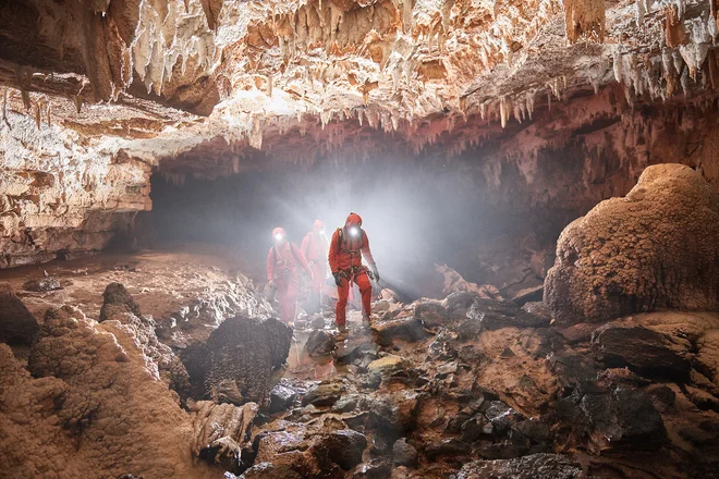 Dokler se ne podate v podzemlje, niste v popolnosti okusili svoje dežele. FOTO: Iztok Medja / slovenia.info
