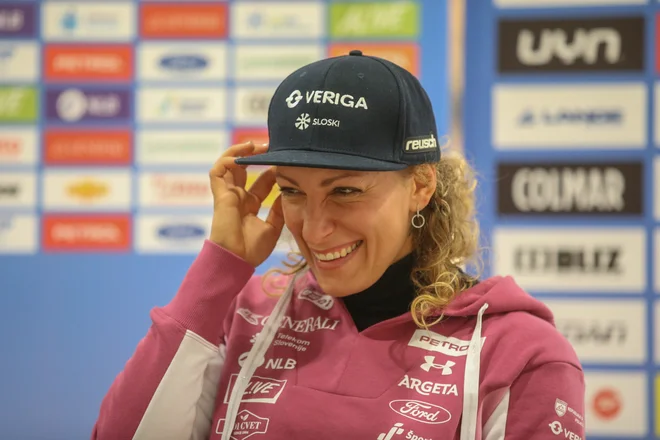 Ilka Štuhec nasmejana pričakuje olimpijsko sezono. FOTO:&nbsp;Mediaspeed
