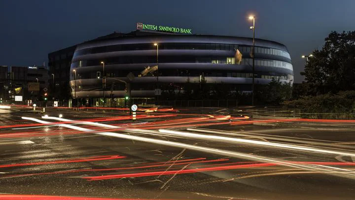 Fotografija: Banka Intesa Sanpaolo zaznava porast na področju stanovanjskih kreditov. FOTO: Intesa Sanpaolo