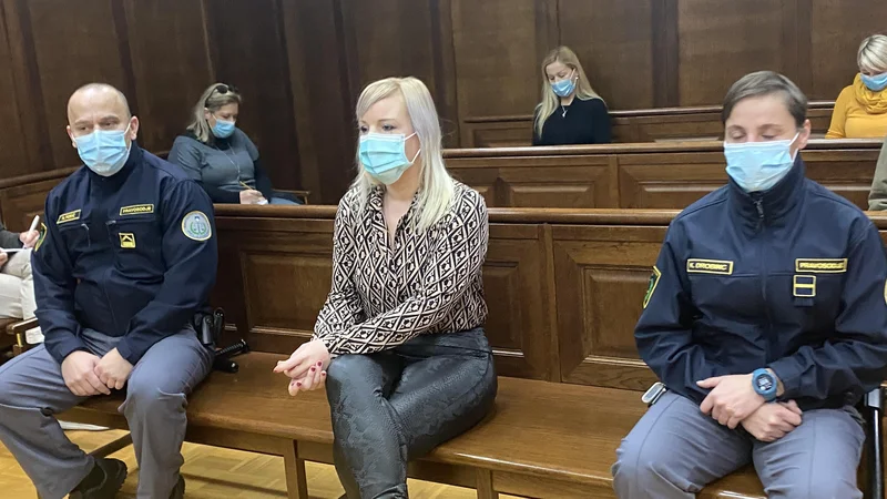 Fotografija: Zagovornik Maje Tripar je med drugim sodišču predlagal postavitev izvedenca klinične psihologije. FOTO: Moni Černe