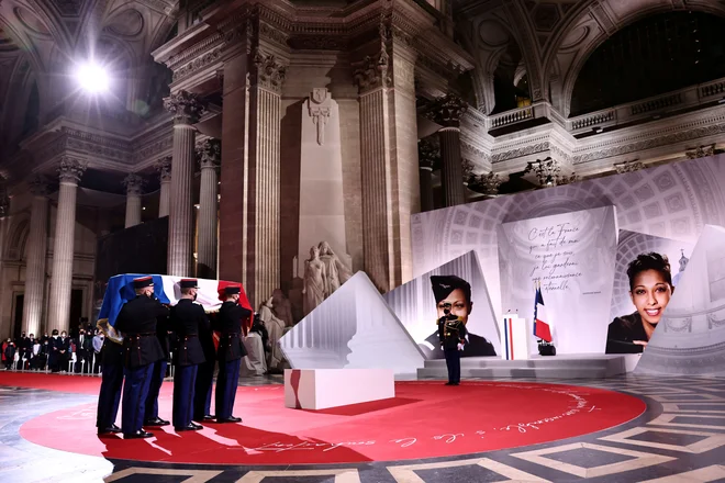 Joséphine Baker ima po novem mesto v panteonu. FOTO: Sarah Meyssonnier/Reuters
