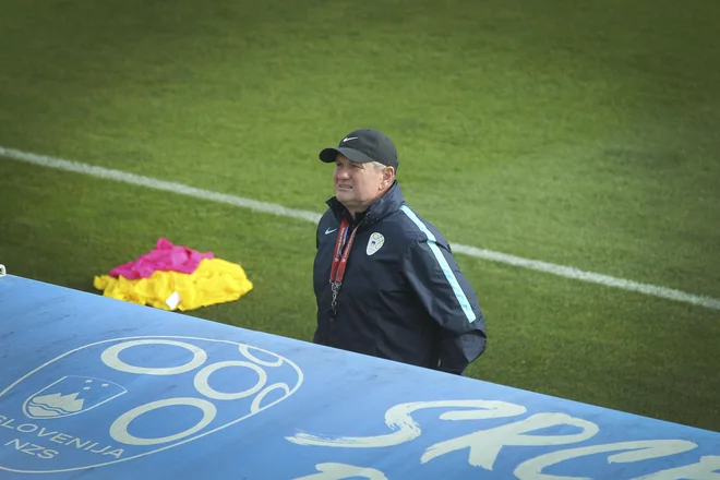 Matjaž Kek (na fotografiji) bo kot prvi selektor v zgodovini Nogometne zveze Slovenije v enem mandatu dobil tretjo priložnost v kvalifikacijah.&nbsp;FOTO: Jože Suhadolnik/Delo
