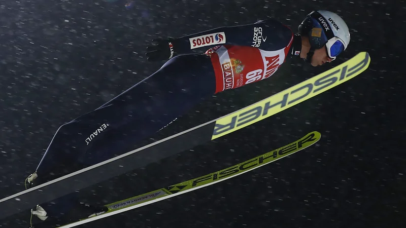 Fotografija: Ski Jumping - Ski Jumping World Cup 2021 - Nizhny Tagil, Russia - November 21, 2021 Poland's Kamil Stoch in action REUTERS/Maxim Shemetov