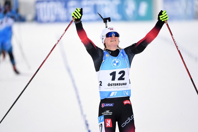 Marte Olsbu Roeiseland se je veselila zmage. FOTO: Fredrik Sandberg/AFP
