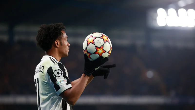 Fotografija: Juan Cuadrado (na fotografiji) se je javno obregnil ob dogodke v domovini. FOTO: Hannah Mckay/Reuters