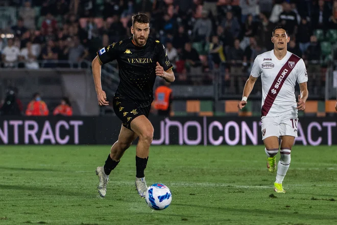 Domen Črnigoj je zabil gol zaa Venezio,k i paje po vodstvu s 3:0 v drugem polčasu izgubila s 3:4. FOTO: Venezia F. C.
