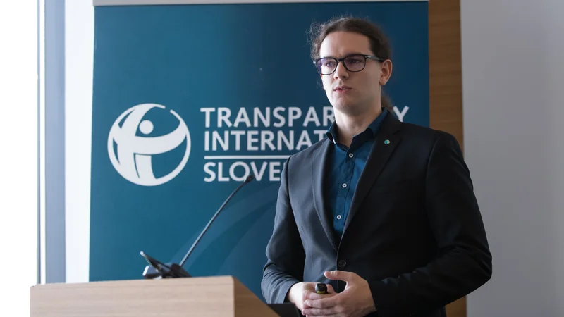 »Menimo, da je največja ovira tako imenovana subsidiarnost zakona o integriteti in preprečevanju korupcije, torej da drugi zakoni, ki to vprašanje urejajo, prevladajo nad krovnim zakonom. Ti zakoni so večkrat ohlapnejši, pomanjkljivi, pogosto ne predvidevajo zadostnih sankcij,« pravi Sebastijan Peterka. FOTO: Osebni arhiv