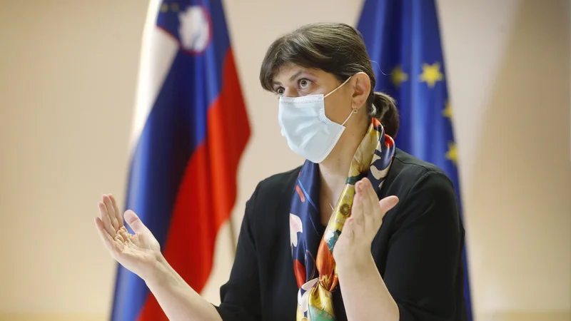 Fotografija: Evropska glavna tožilka Laura Codruța Kövesi je povedala, da je neimenovanje delegiranih tožilcev iz Slovenije spodkopavalo učinkovitost tožilstva pri zaščiti finančnih interesov EU. Foto Leon Vidic