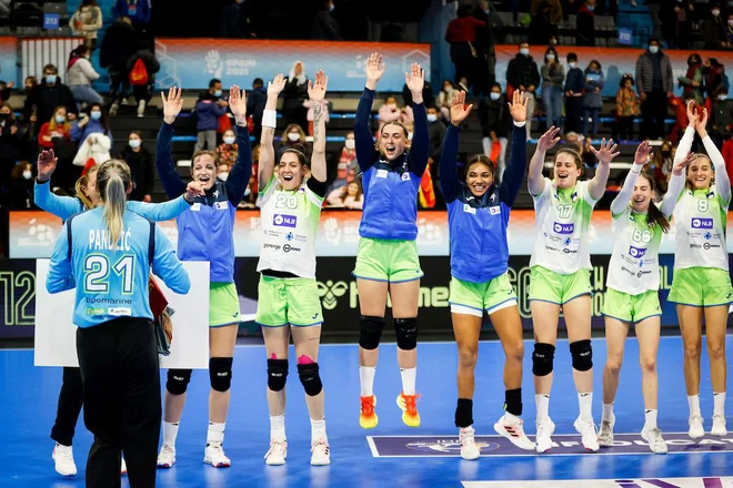 Slovenke so se veselile napredovanja. FOTO: Jozo Čabraja/Kolektiff
