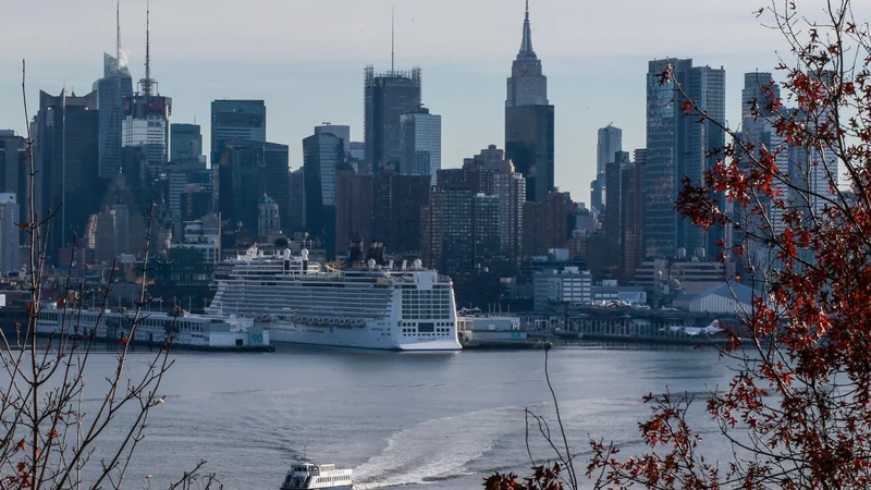 Fotografija: New York je takšen tudi opoldne in zvečer, vse dni v letu. FOTO: Kena Betancur/AFP
