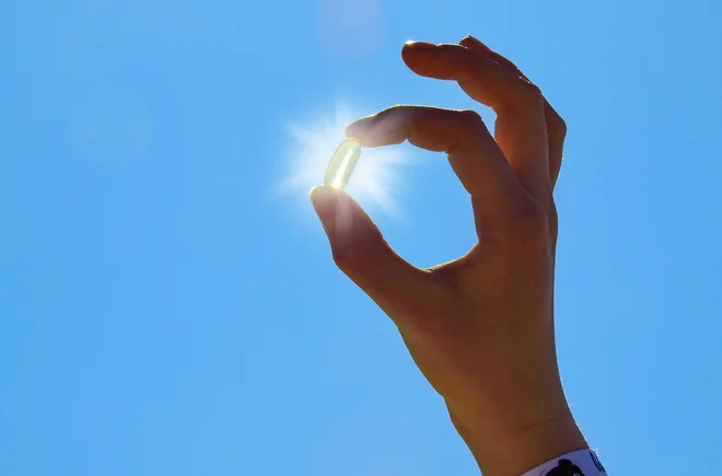 V kapsuli se skriva moč, ki novemu koronavirusu preprečuje&nbsp;razmnoževanje. Foto Shutterstock
