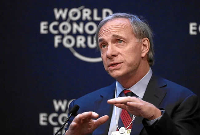 Ray Dalio se je moral opravičiti zaradi neprimernih izjav. FOTO: Bridgewater Associates
