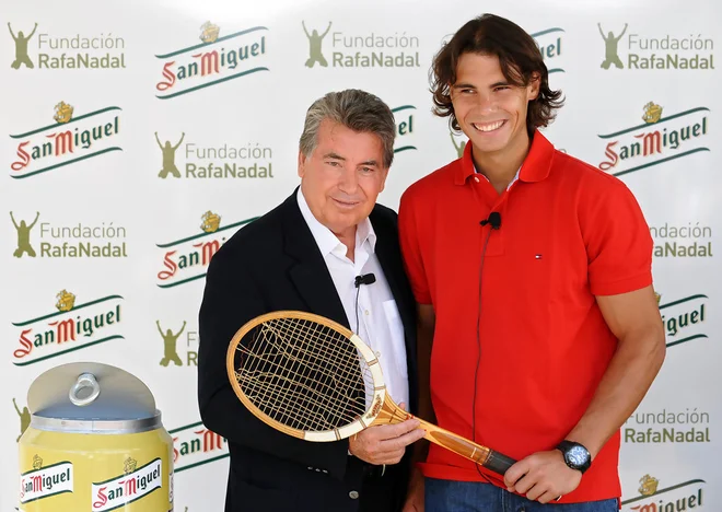 Španska teniška junaka Manuel Santana in Rafael Nadal. FOTO: zimbio
