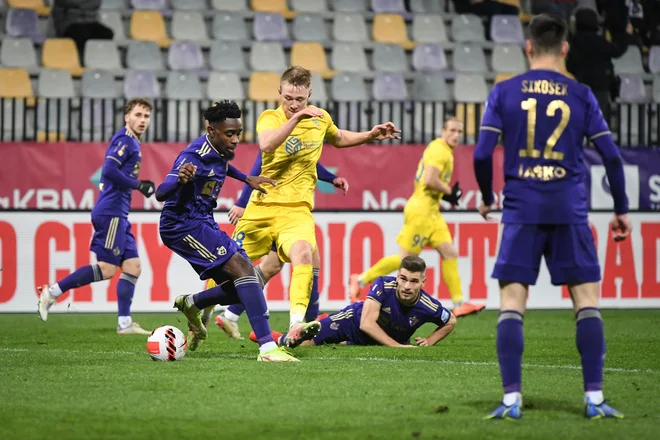Maribor je jesenski prvak. Po malem presenetljivo, toda po menjavi trenerja&nbsp; je ujel ritem in izkoristil tudi spodrsljaje tekmecev.&nbsp; FOTO: Marko Pigac
