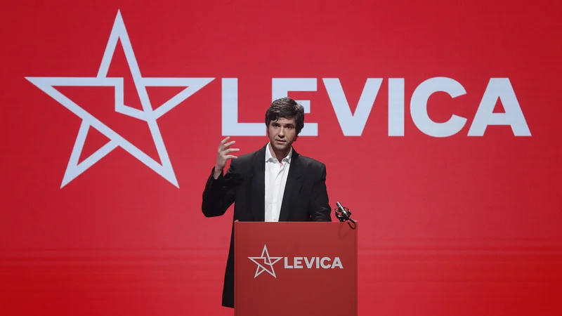 Fotografija: Odbojnost SDS pri volivcih je precej višja kot pri Levici na drugem polu političnega spektra. FOTO: Leon Vidic/Delo