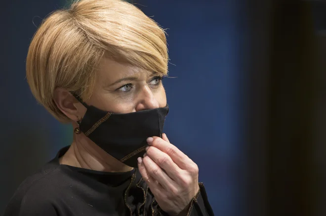 Aleksandra Pivec gibanje Povežimo Slovenijo vidi kot desno, zato se z njim ne želi povezovati. FOTO: Jure Eržen/Delo
