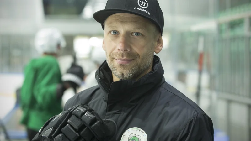Fotografija: Mitja Šivic (na fotografiji) je SŽ Olimpijo prevzel po šampionski sezoni s Sij Acroni Jesenicami. FOTO: Jure Eržen/Delo