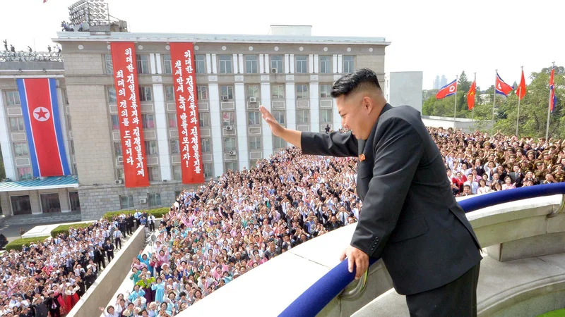 Fotografija: Čeprav je bil zelo mlad ali morda prav zaradi tega, je Kim Džong Un krvavo začel svojo vladavino. FOTO: AFP