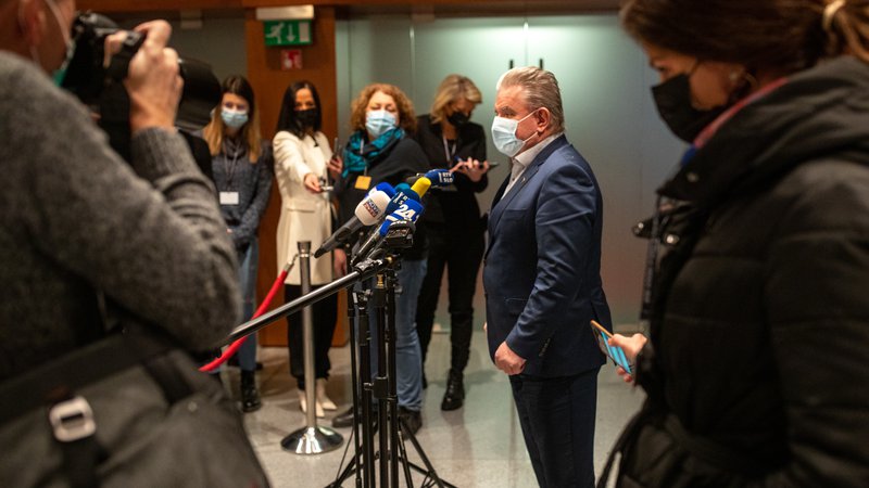 Fotografija: Odstop ministra je stvar politične higiene, so prepričani predlagatelji interpelacije. FOTO: Voranc Vogel/Delo
