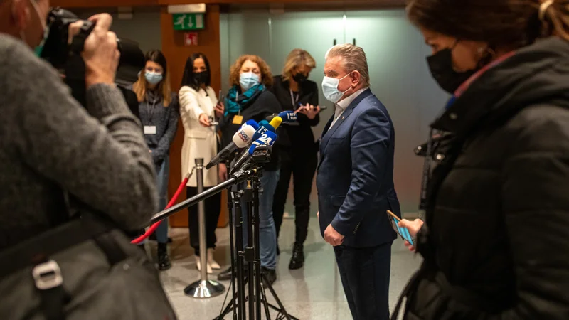 Fotografija: Odstop ministra je stvar politične higiene, so prepričani predlagatelji interpelacije. FOTO: Voranc Vogel/Delo