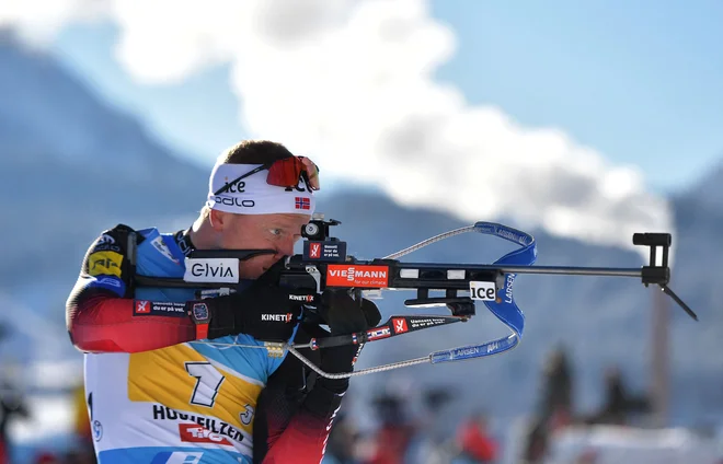 Johannes Thingnes Boe je še enkrat ugnal biatlonsko konkurenco. FOTO: Joe Klamar/AFP
