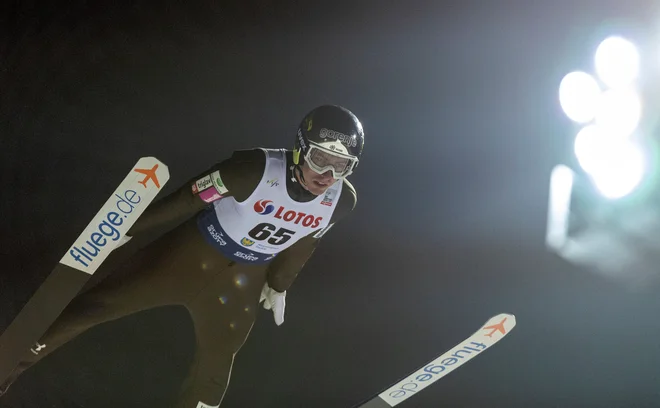Timi Zajc (na fotografiji) med decembrskim nastopom v Visli. FOTO:&nbsp;Agencja Wyborcza.pl/Reuters
