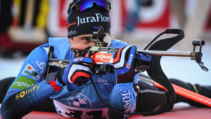 Fotografija: Quentin Fillon Maillet med nastopom na petkovi šprinterski preizkušnji. FOTO: Olivier Chassignole/AFP
