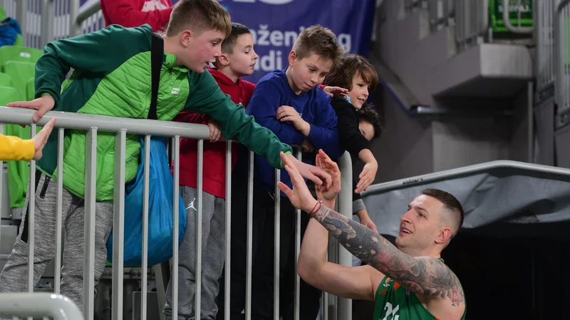 Fotografija: Alen Omić (na fotografiji) je pod košem Ljubljančanom že prinesel veliko, priznava trener Jurica Golemac, ki pa opozarja, da ekipe še nihče ni sestavil čez noč. Foto Cedevita Olimpija/Aleš Fevžer
