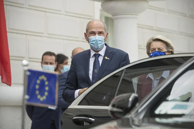 Kronisti ne pomnijo, da bi se morali na ravni EU javno distancirati od izjav voditelja predsedujoče države. FOTO: Jure Eržen/Delo
