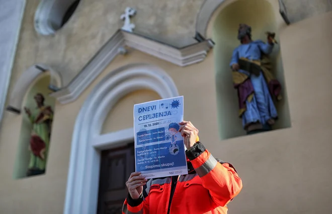Kot pravijo na ministrstvu za zdravje, šteje vsak posameznik. Seznam cepilnih mest je dostopen na spletni strani cepimose.si. FOTO: Blaž Samec
