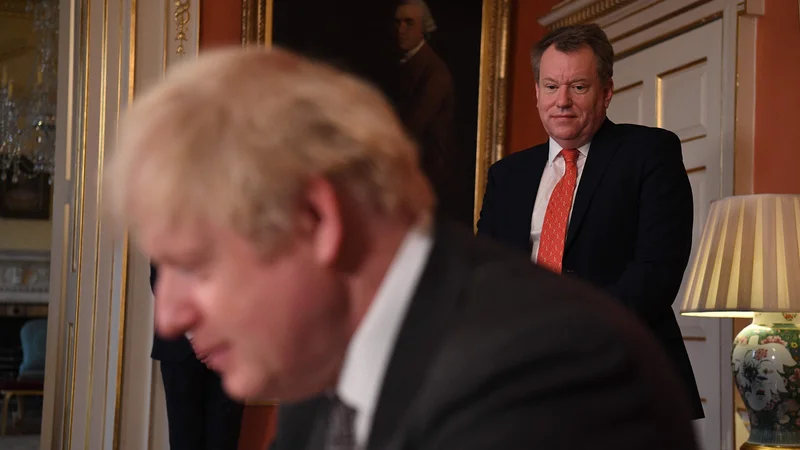 Fotografija: Na Otoku še vedno odmeva odstop Davida Frosta s položaja britanskega ministra za brexit. Foto: Leon Neal/Afp